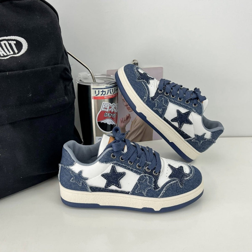 Lia | Women's Star Patch 90s-Inspired Low-Top Sneakers