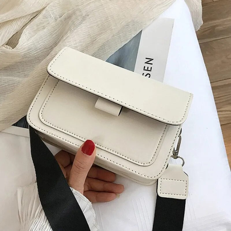 Milena | Crossbody Bag with Minimalist Design