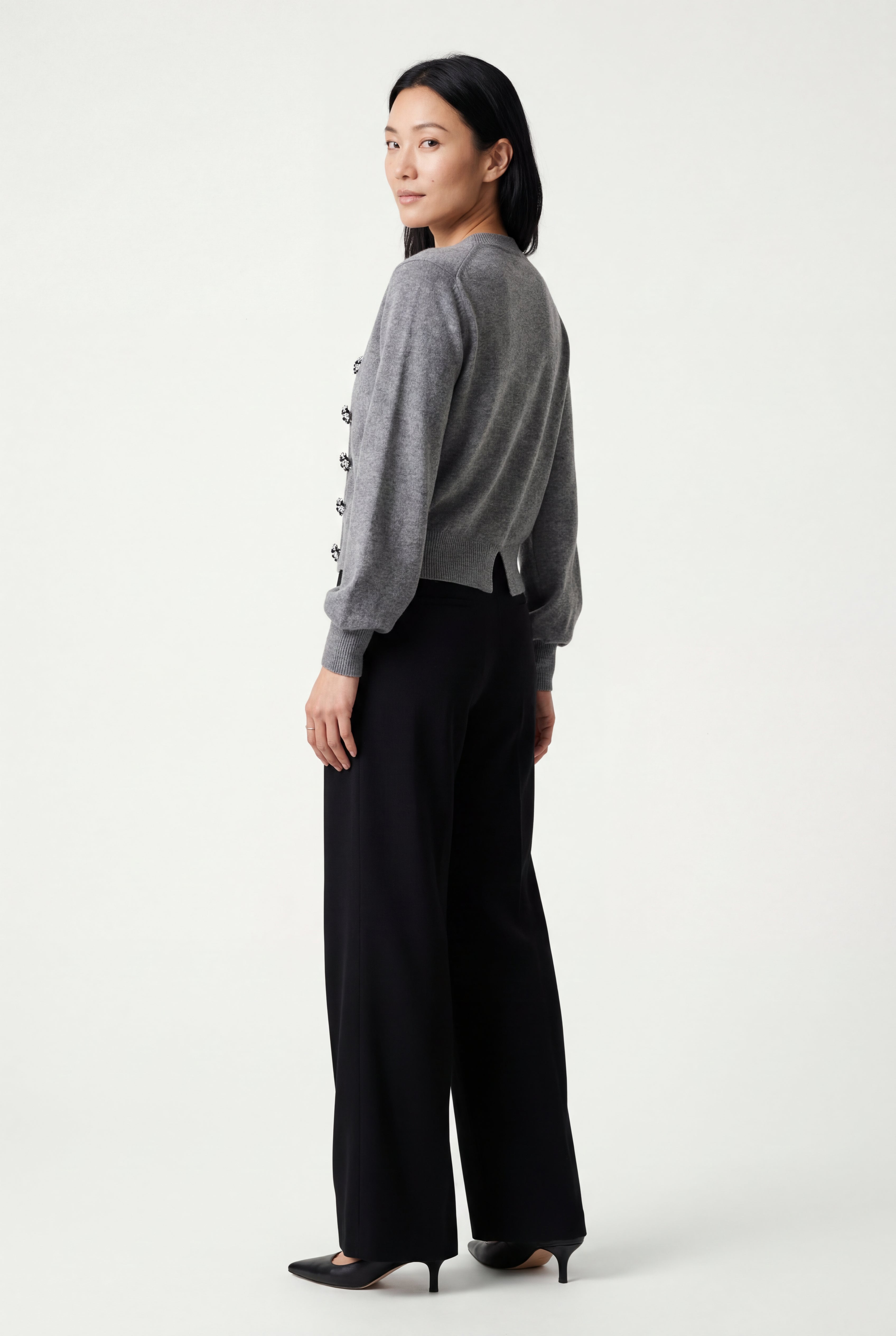 Crew Neck Cropped Button-up Cardigan with Ribbed Hem | Senna