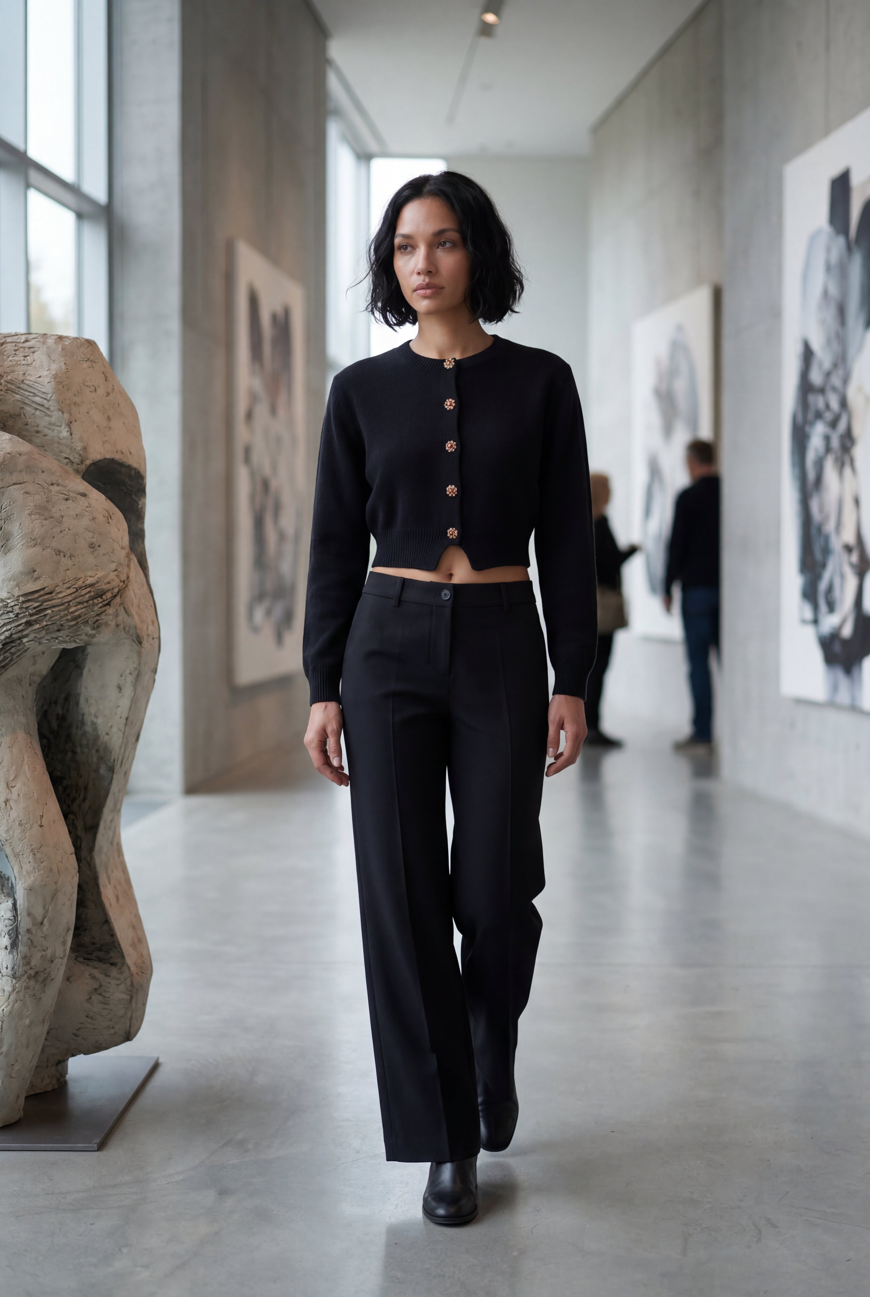 Crew Neck Cropped Button-up Cardigan with Ribbed Hem | Senna