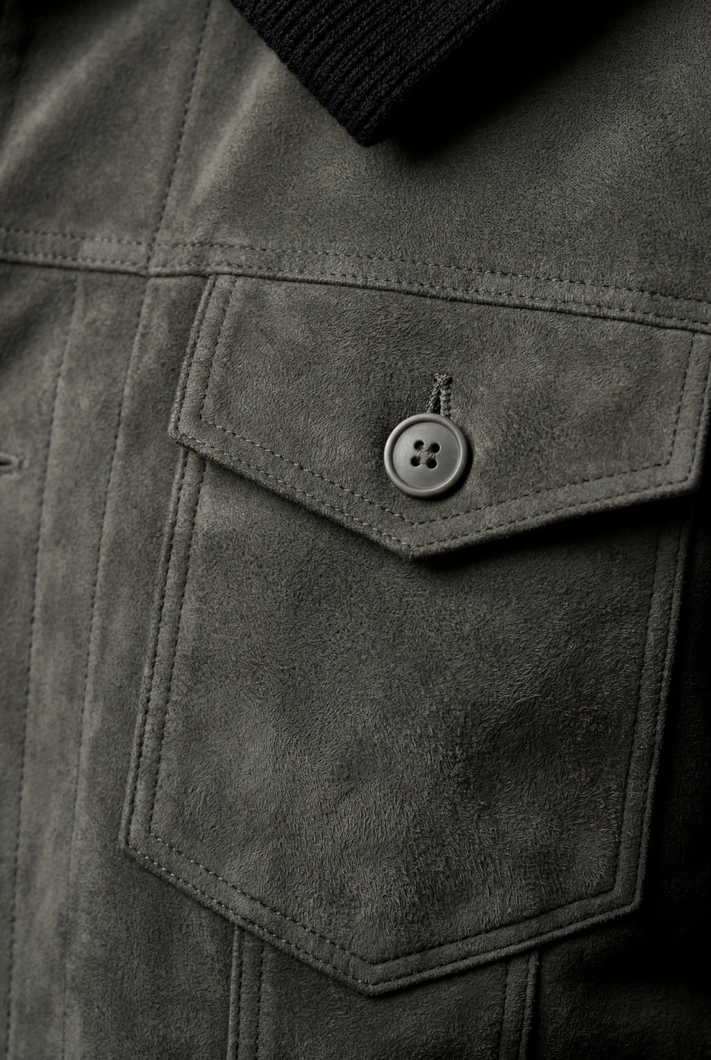 Liam | Structured Trucker Jacket with Button Closure