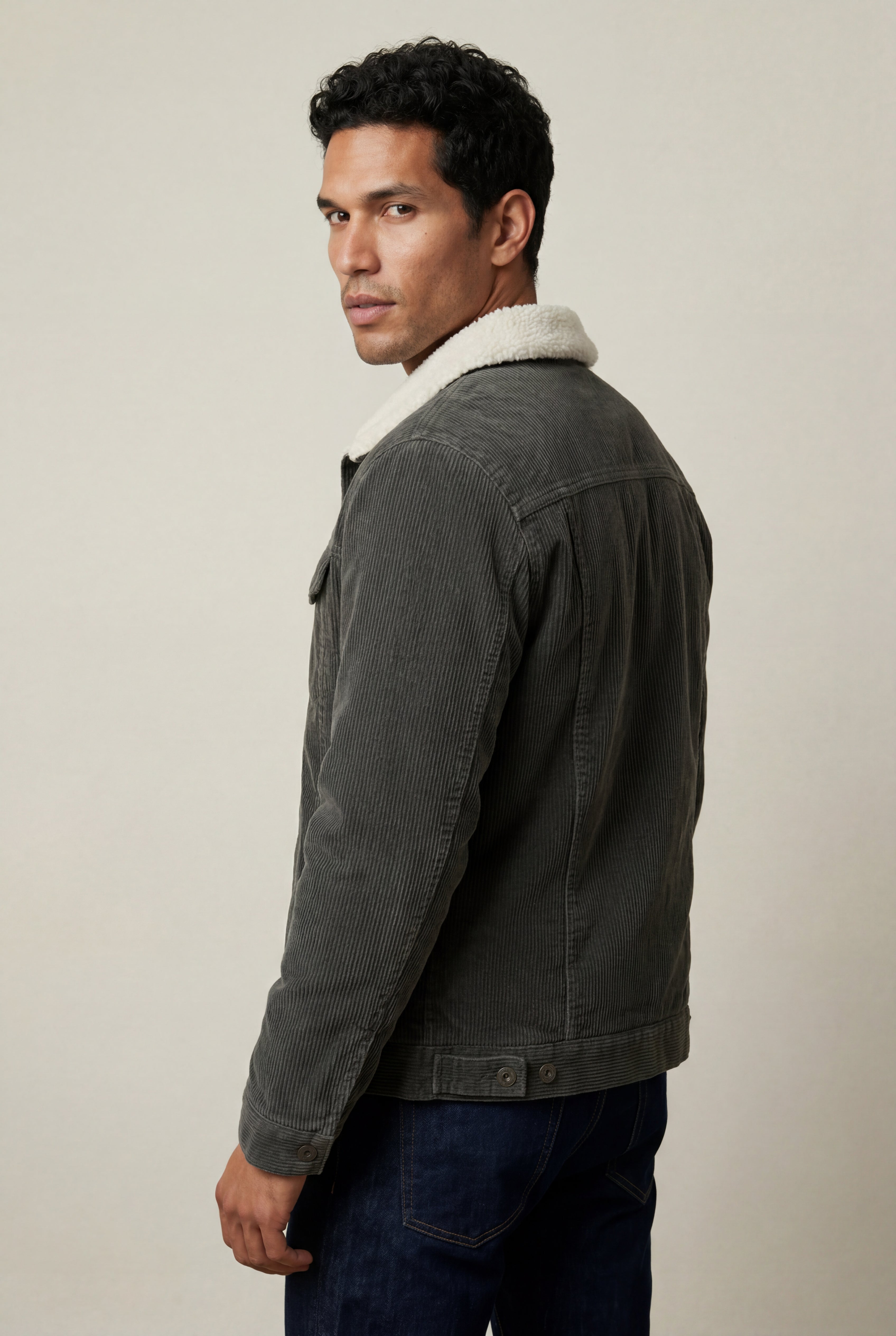 Liam | Structured Trucker Jacket with Collar