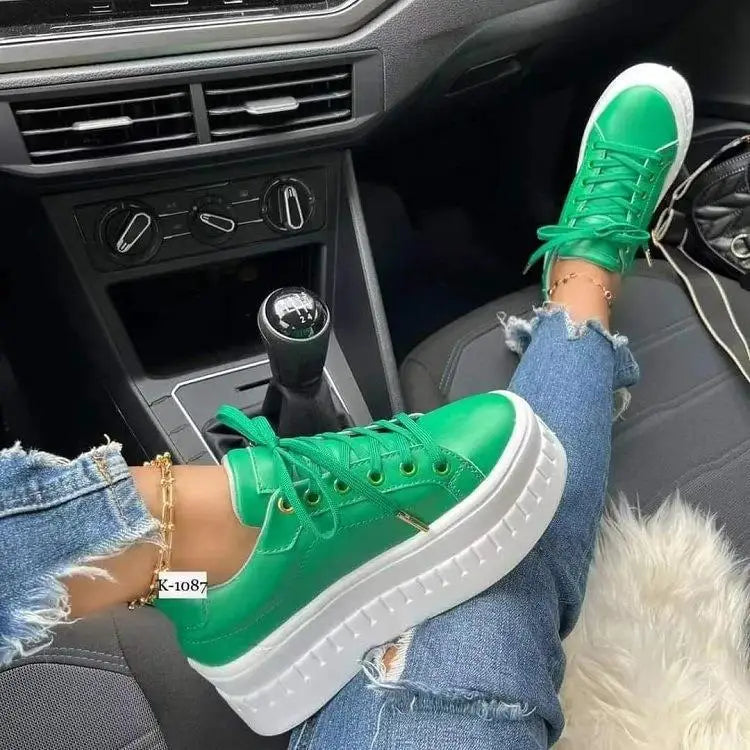Lucy | Chunky Platform Lace-up Sneakers with Ridged Sole