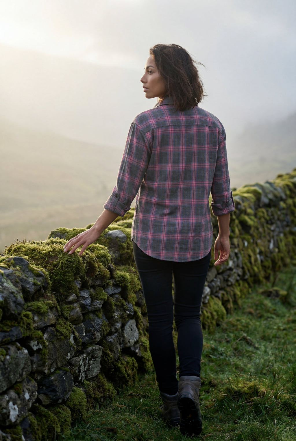Lisa | Relaxed Fit Checked Button-down Shirt with Curved Hem
