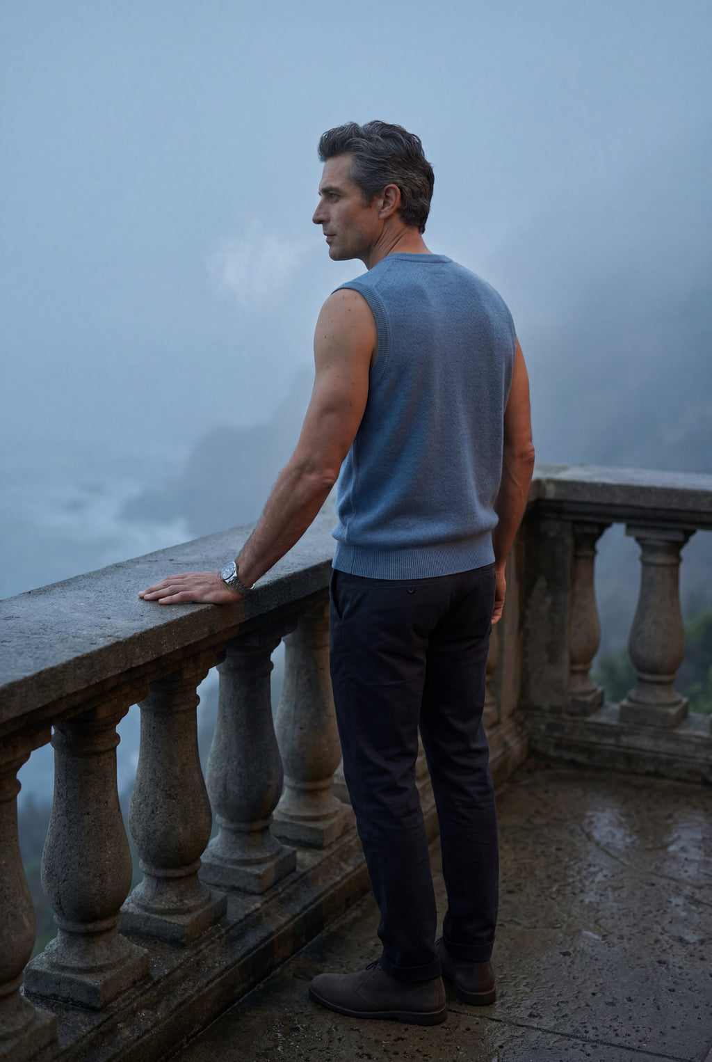 Liam | Classic V-neck Sweater Vest with Ribbed Hem