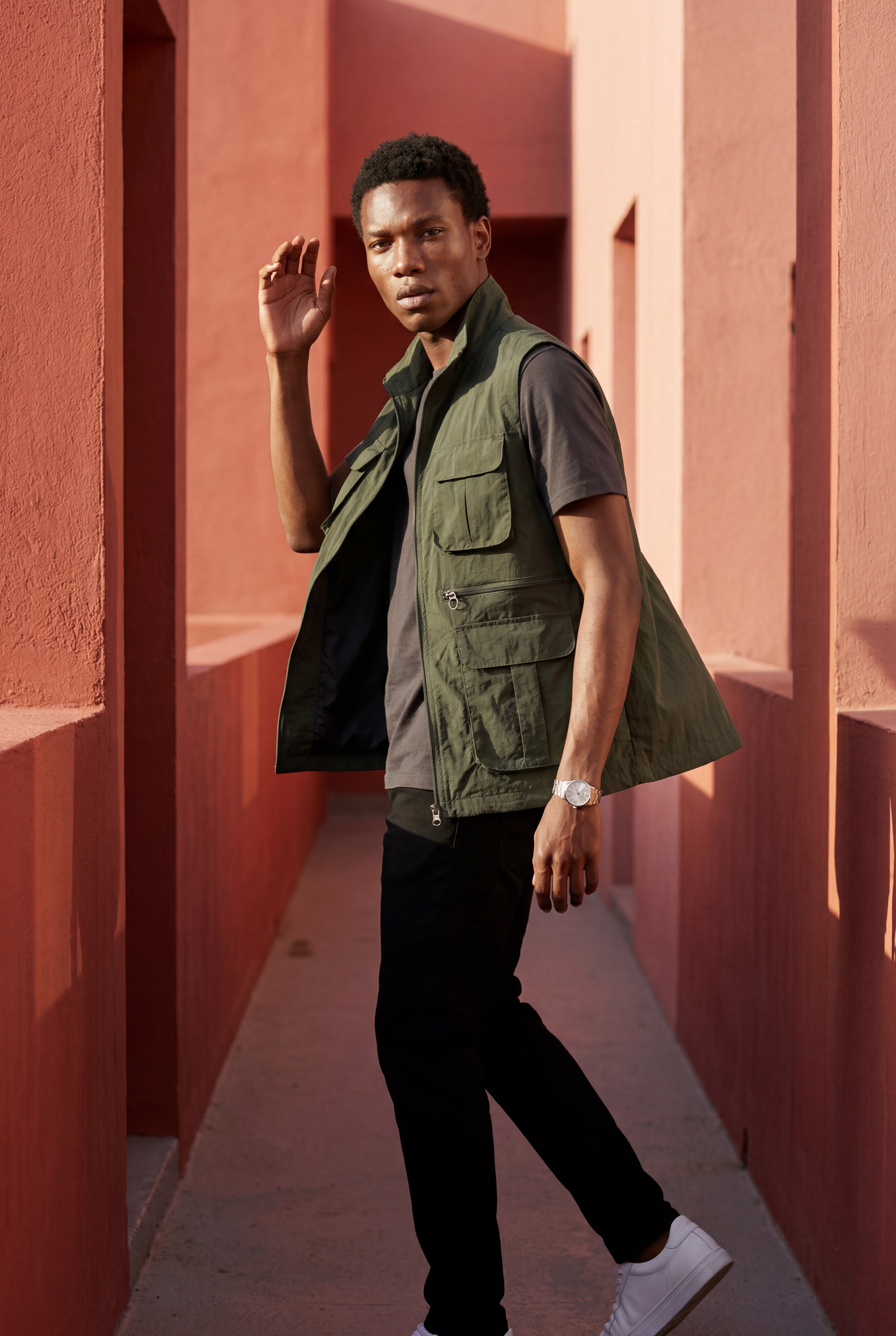 Liam | Multi-pocket Stand Collar Utility Vest