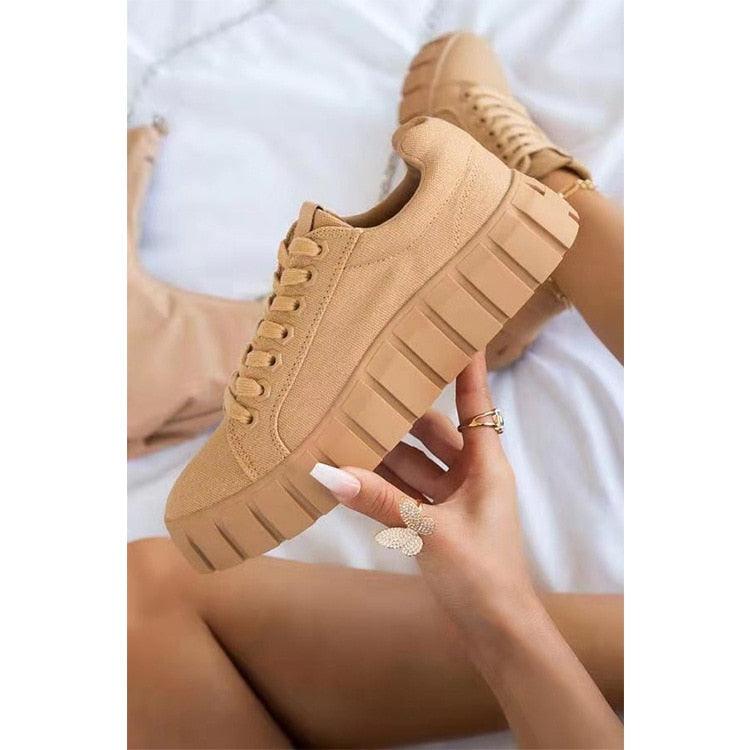Lucy | Women's Chunky Platform Low-Top Canvas Sneakers