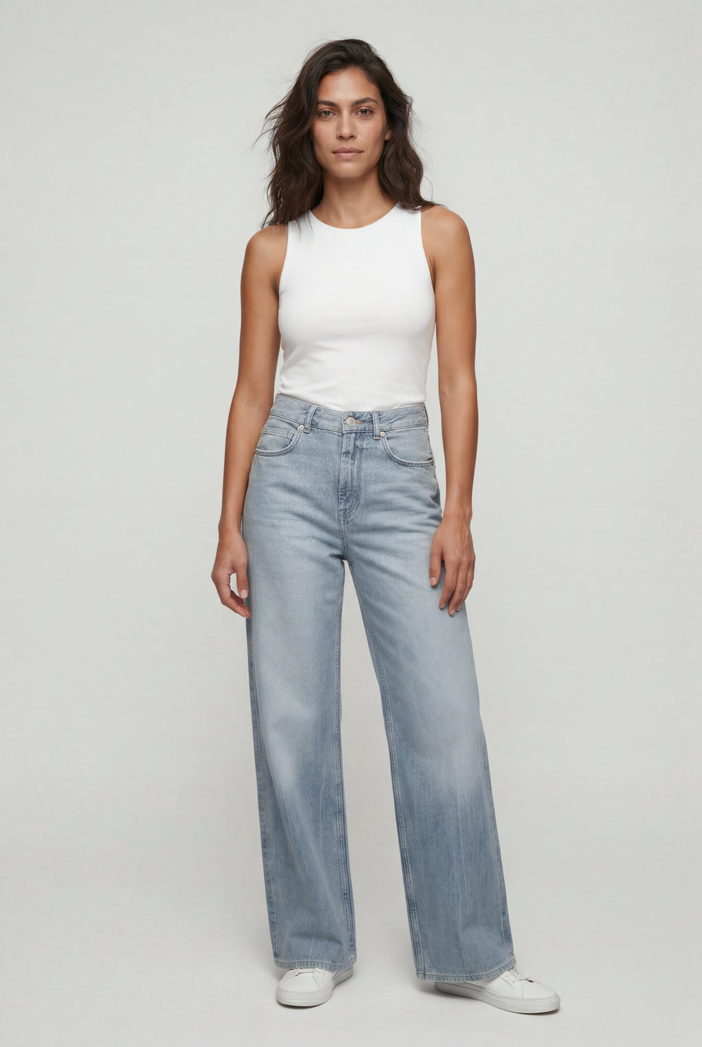 Lia | High-waisted Wide Leg Full-length Jeans