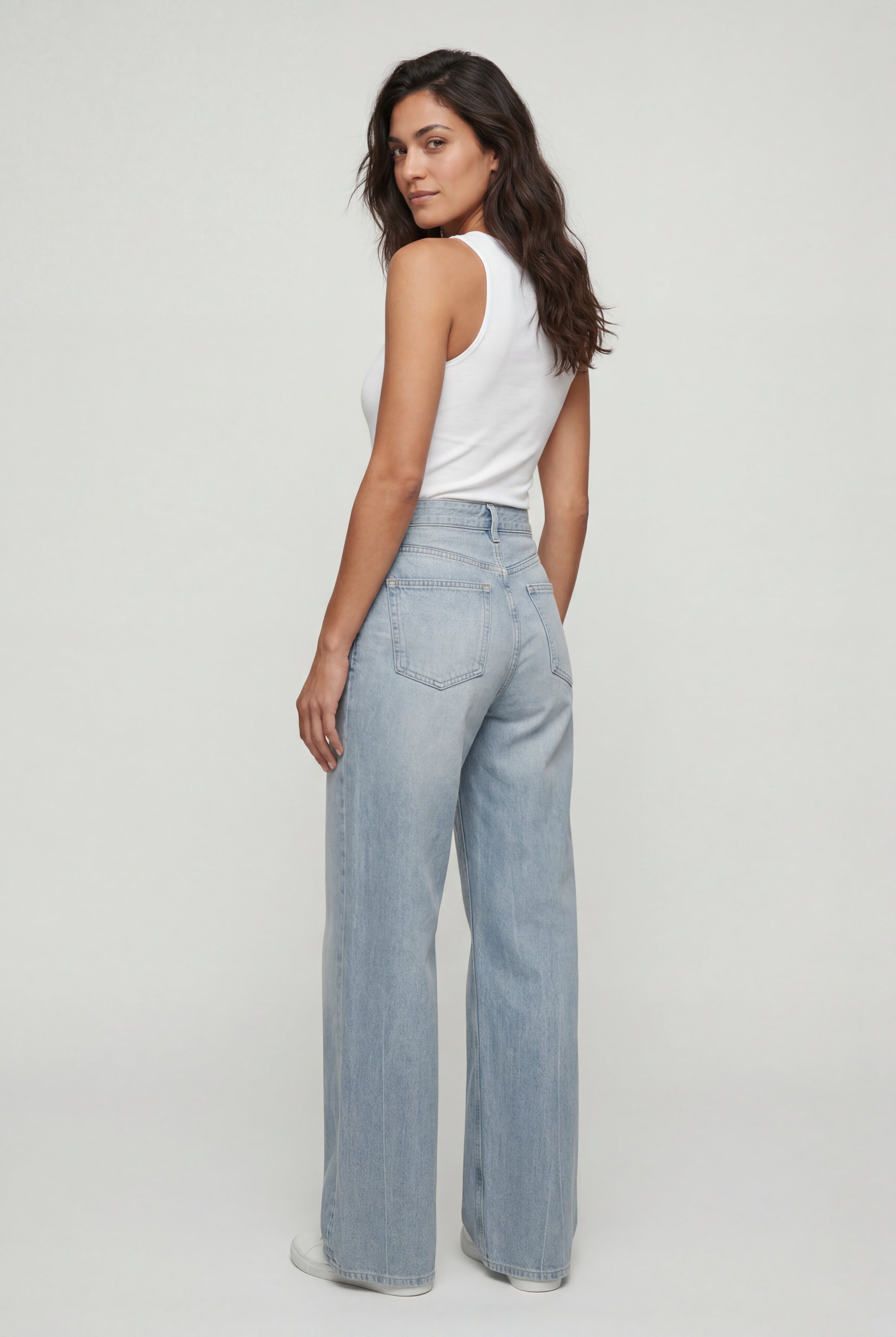 Lia | High-waisted Wide Leg Full-length Jeans