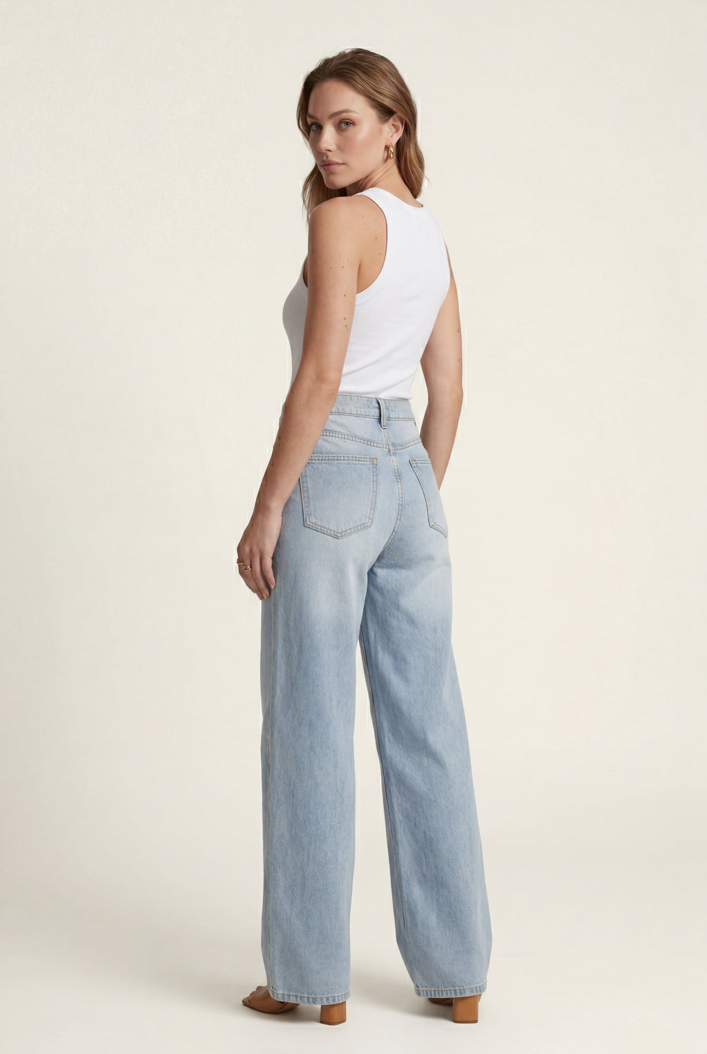 Lia | Light Blue High-waisted Wide Leg Jeans