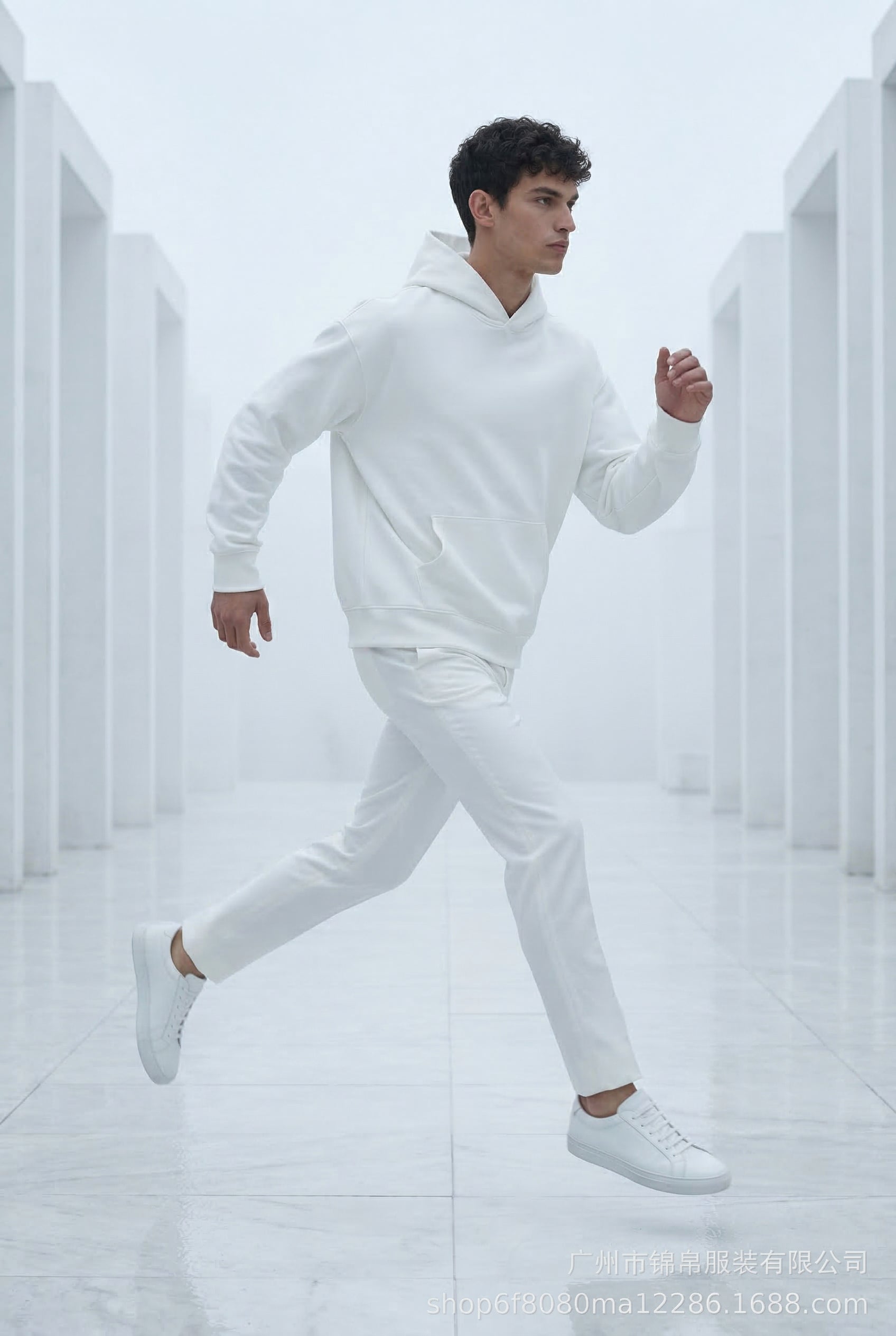 Liam | Relaxed Fit Pullover Hoodie with Kangaroo Pocket