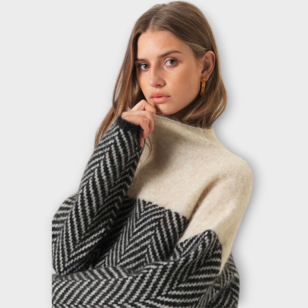Mae Elisa - Soft Turtleneck Sweater
