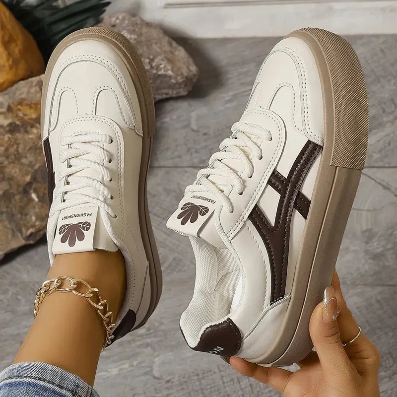 Lia | Women's Navy Contrast Stripe Retro Platform Sneakers