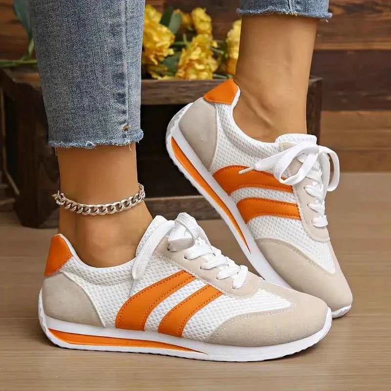 Lia | Women's Retro-Inspired Lace-Up Sneakers with White Sole