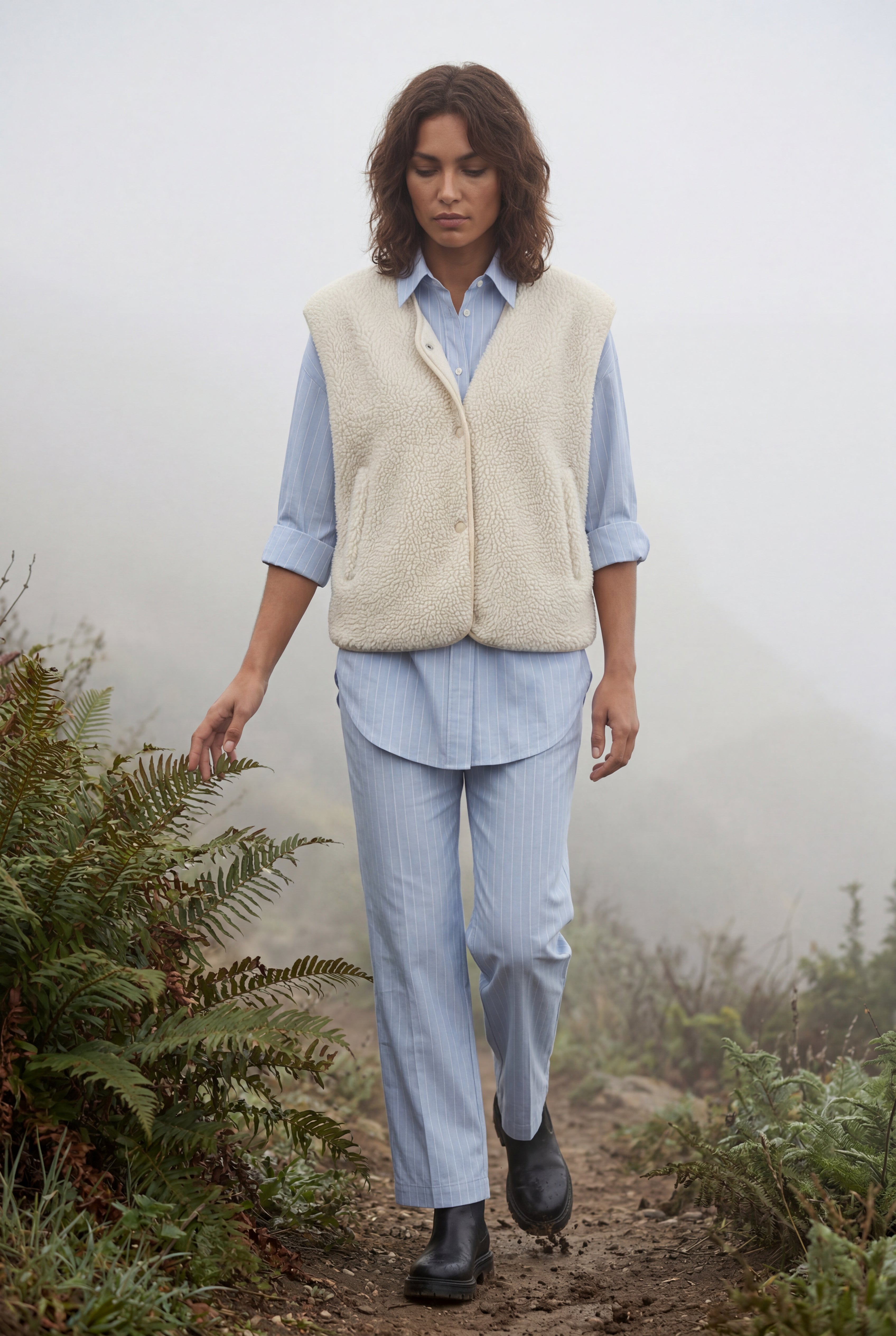 Elcevi | Boxy Snap-button Vest with Contrast Edge Trim For Women