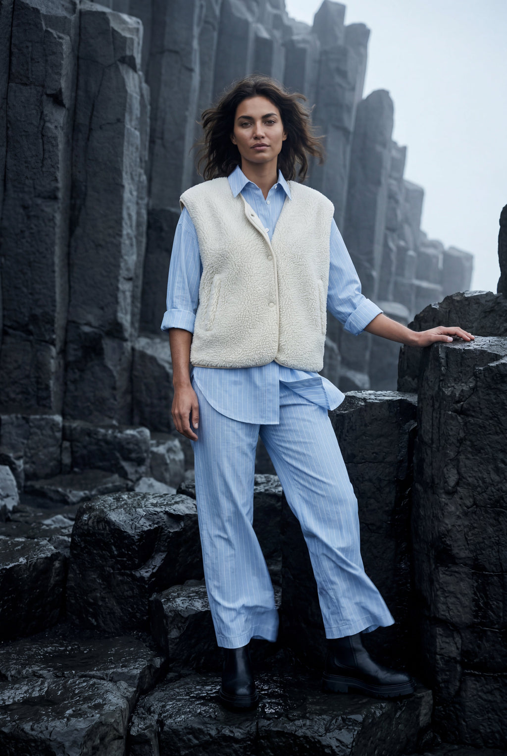 Elcevi | Boxy Snap-button Vest with Contrast Edge Trim For Women