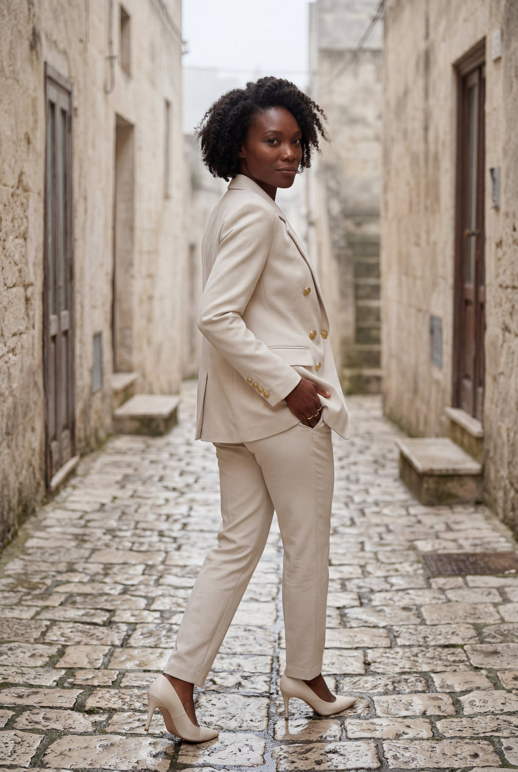 Elcevi | Double-breasted Fitted Blazer with Gold Buttons For Women