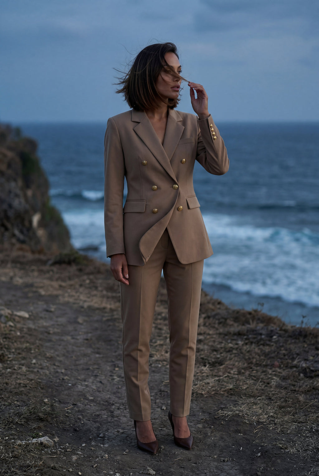 Elcevi | Double-breasted Fitted Blazer with Gold Buttons For Women