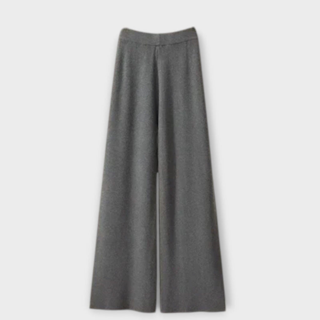 Jennifer Ariana - Three-Piece Comfortable Set