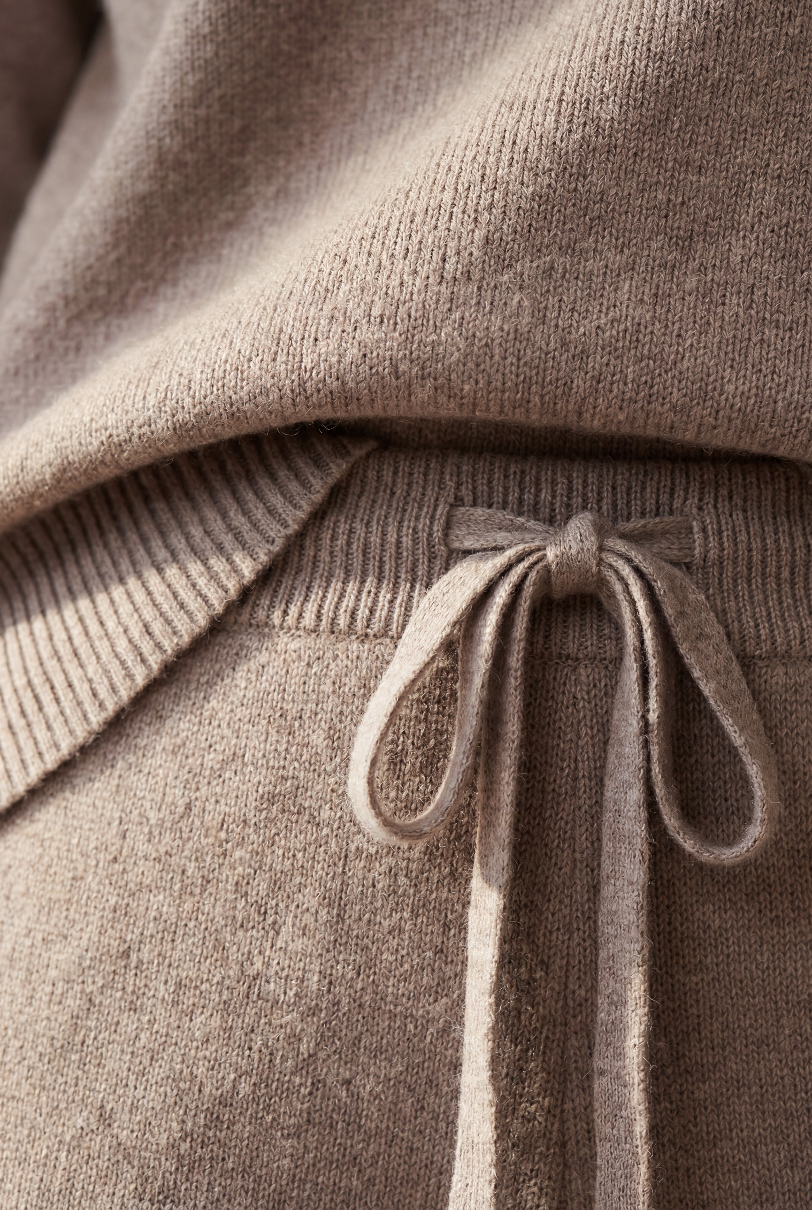 Lisa | Taupe Relaxed Turtleneck Lounge Set with Wide Leg Pants