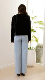 Carla - Women's short faux fur jacket with open collar