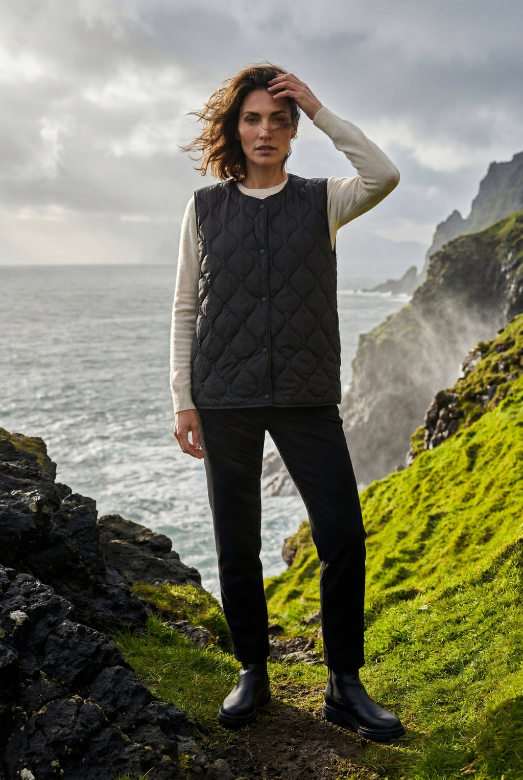 Lia | Diamond-quilted Sleeveless Bodywarmer Vest with Snap Closure
