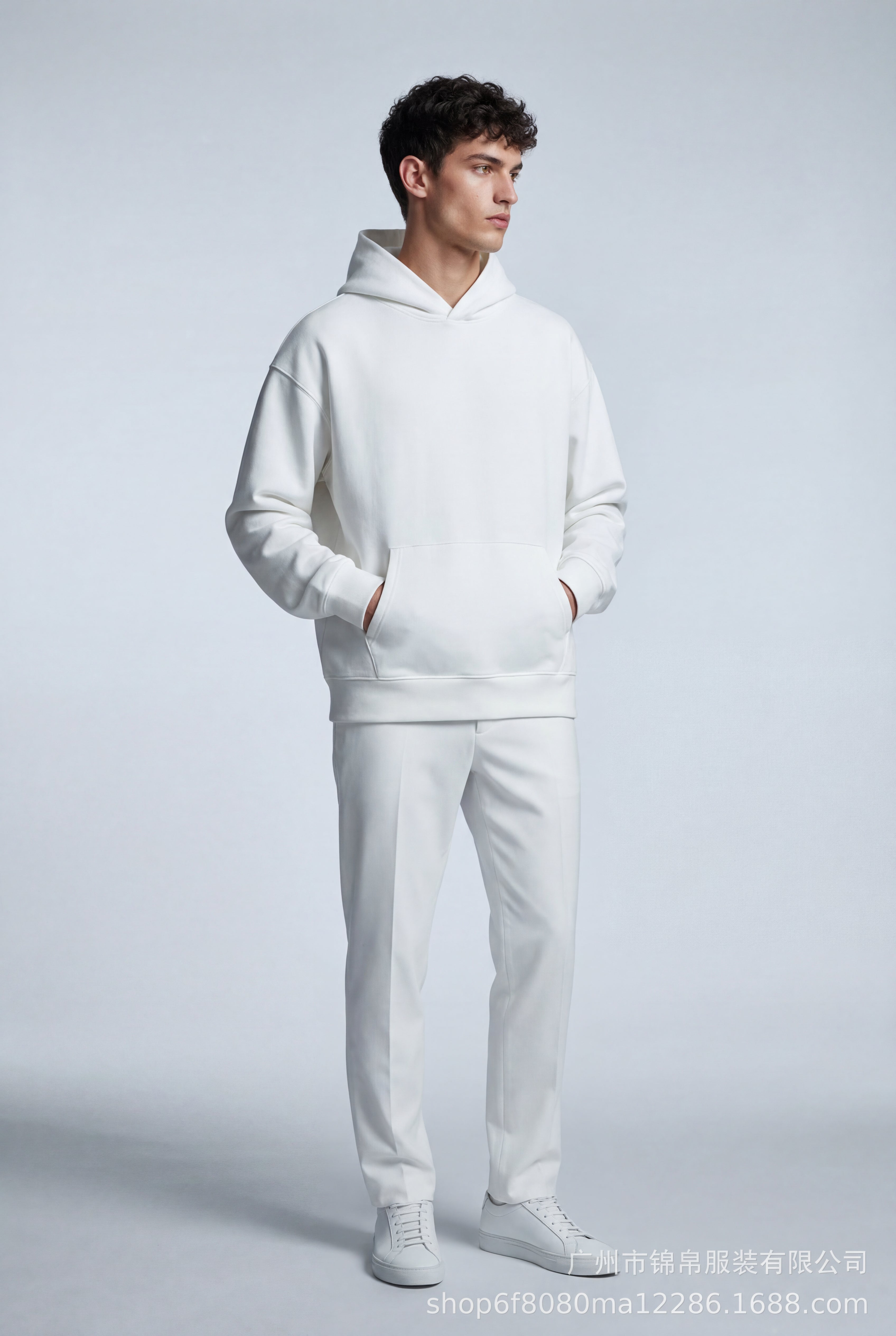 Liam | Relaxed Fit Pullover Hoodie with Kangaroo Pocket