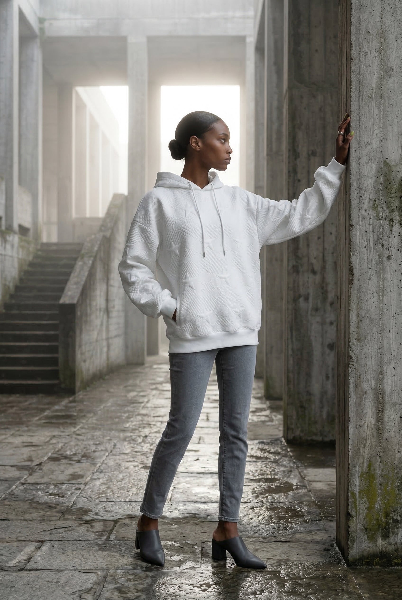 Lia | White Embossed Star Relaxed Fit Hoodie