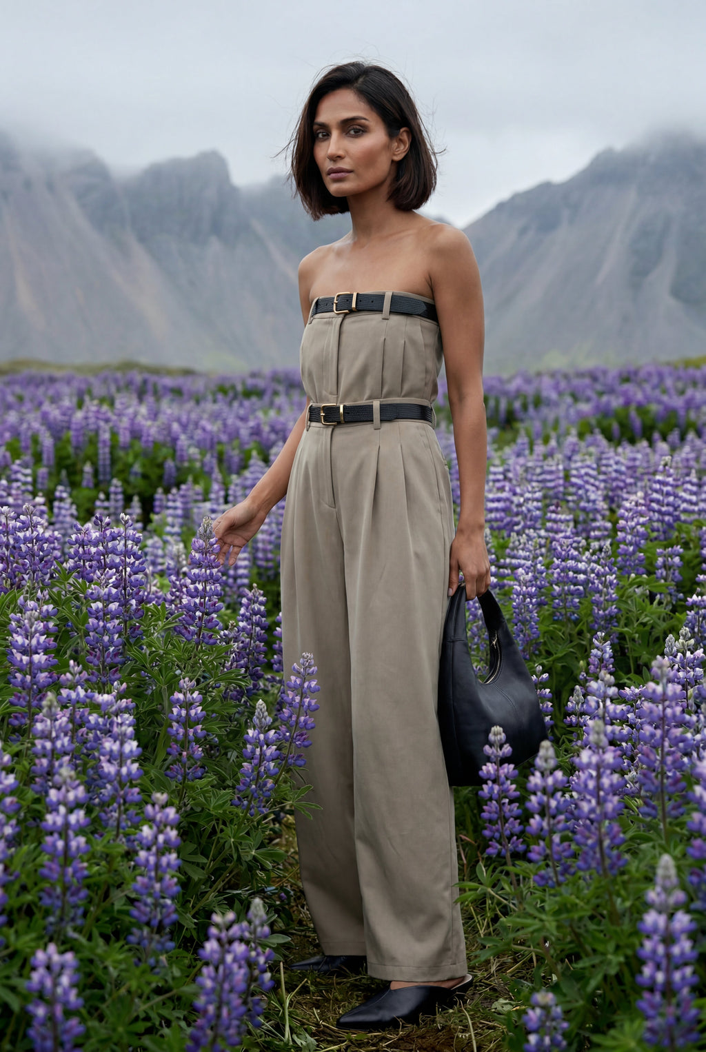 Lia | Wide-leg High-waisted Tailored Trousers with Pleats