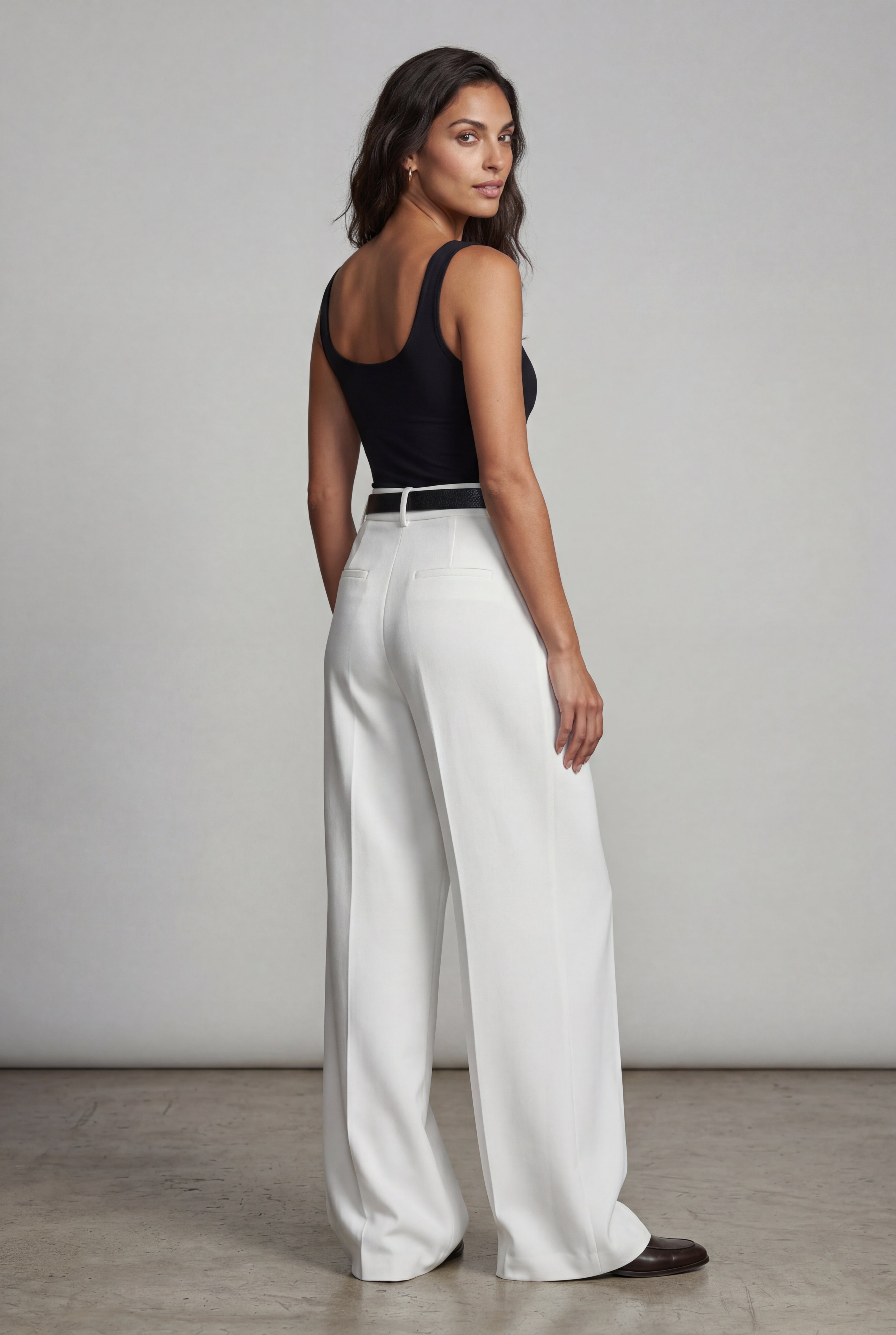 Lia | Wide-leg High-waisted Tailored Trousers with Pleats