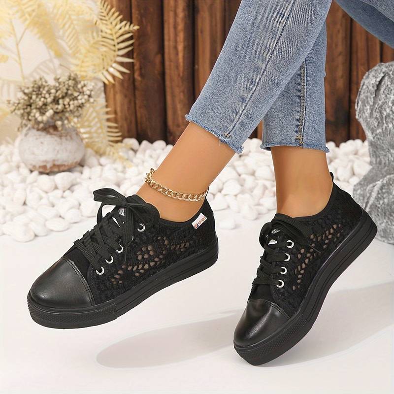 Lia | Women's Crochet Lace Platform Lace-Up Sneakers