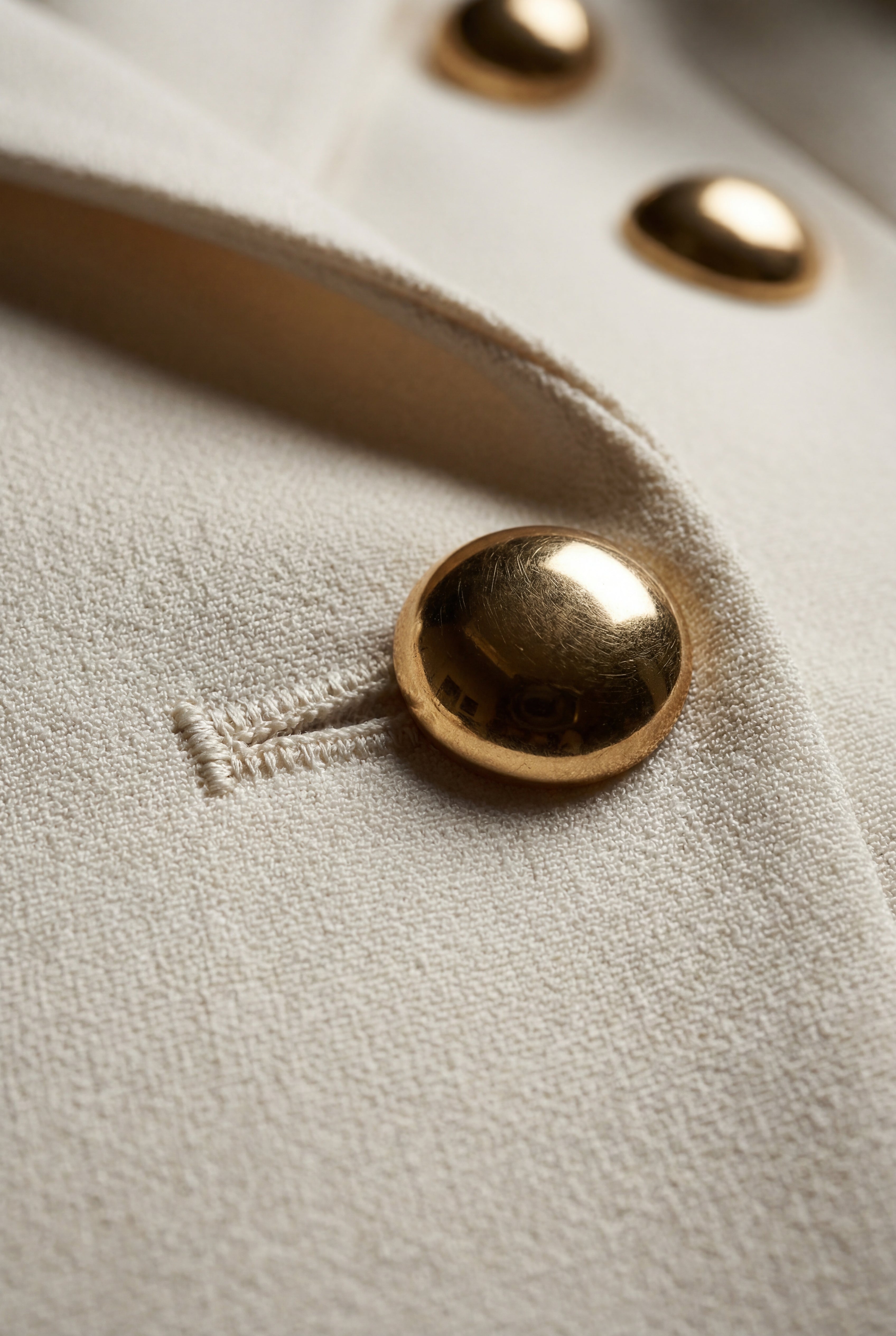 Lia | Women's Gold Button Double-Breasted Tailored Blazer